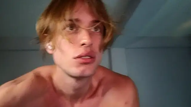 Snapshot of Cryptikov chatting on 4, 2, 2025 Cryptikov online show from 4, 2, 2025