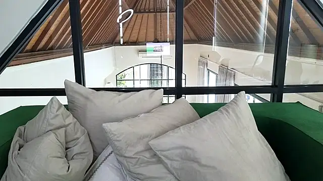 Snapshot of Cryptikov chatting on 14, 2, 2025 Cryptikov online show from 14, 2, 2025