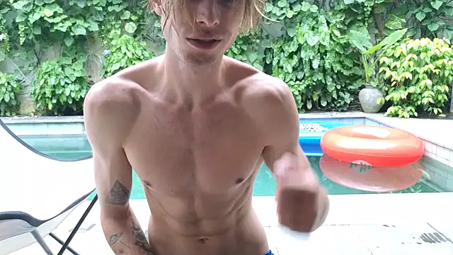 Snapshot of Cryptikov chatting on 15, 2, 2025 Cryptikov online show from 15, 2, 2025