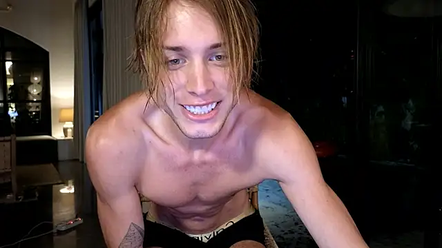 Snapshot of Cryptikov chatting on 23, 2, 2025 Cryptikov online show from 23, 2, 2025