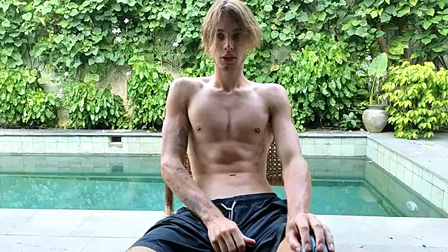 Snapshot of Cryptikov chatting on 6, 3, 2025 Cryptikov online show from 6, 3, 2025