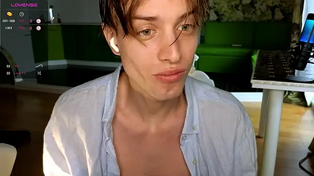 Snapshot of Cryptikov chatting on 20, 9, 2025 Cryptikov online show from 20, 9, 2025