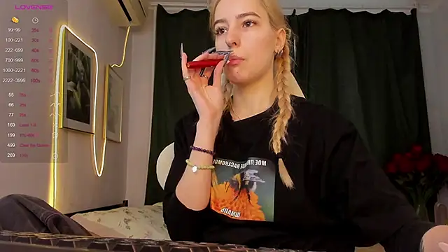 Fire moth online show from 23, 5, 2026