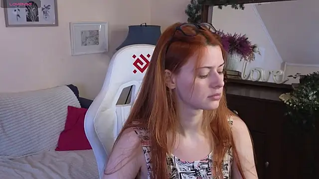 doll lesli online show from 14, 1, 2025