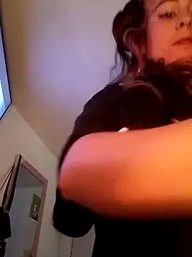 Snapshot of Juanavic chatting on 8, 12, 2024 Juanavic online show from 8, 12, 2024