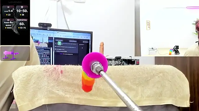 Paulina Davis  online show from 15, 1, 2026