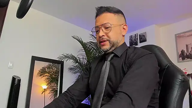 MrFrank tattoo online show from 20, 1, 2025