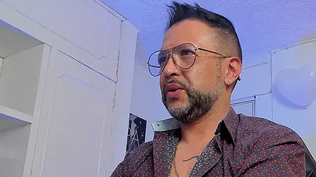 Snapshot of MrFrank_tattoo chatting on 14, 2, 2025 MrFrank tattoo online show from 14, 2, 2025