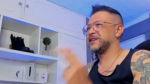 MrFrank tattoo online show from 15, 3, 2025