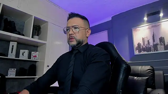 Snapshot of MrFrank_tattoo chatting on 26, 9, 2025 MrFrank tattoo online show from 26, 9, 2025