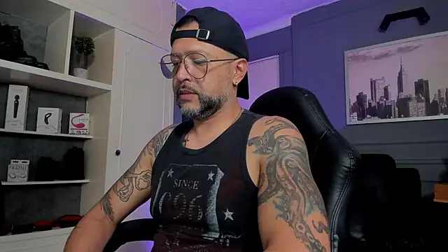 MrFrank tattoo online show from 26, 9, 2025