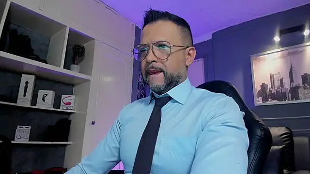 MrFrank tattoo online show from 17, 10, 2025