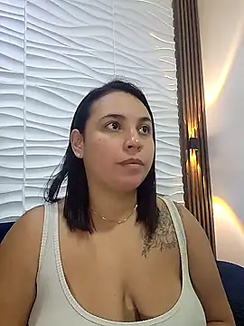 LizzRouse online show from 4, 2, 2026