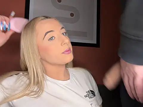 Strongqueen online show from 15, 3, 2025