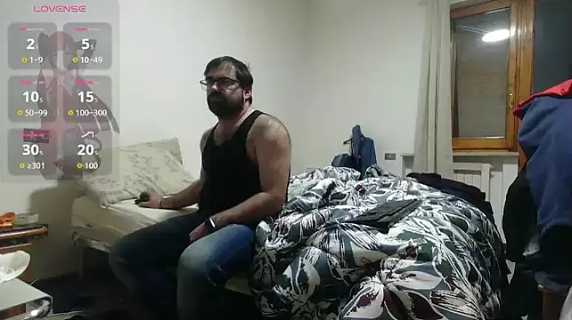 Snapshot of Attila985 chatting on 7, 4, 2026 Attila985 online show from 7, 4, 2026