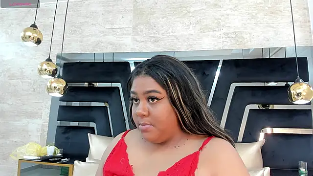 Snapshot of BiancaFollerach chatting on 5, 3, 2025 BiancaFollerach online show from 5, 3, 2025