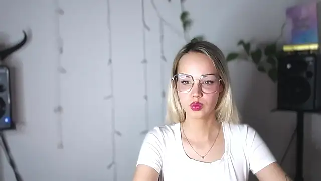 LexiexPlay online show from 7, 1, 2025