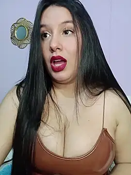 Snapshot of Deina_bunny chatting on 5, 11, 2025 Deina bunny online show from 5, 11, 2025