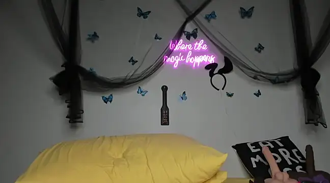 ThickAssRena online show from 1, 2, 2025