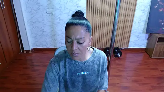 Snapshot of Anitta_muscle chatting on 14, 7, 2026 Anitta muscle online show from 14, 7, 2026