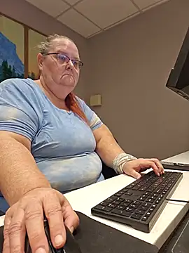 Snapshot of Hornybbw1978 chatting on 10, 7, 2026 Hornybbw1978 online show from 10, 7, 2026