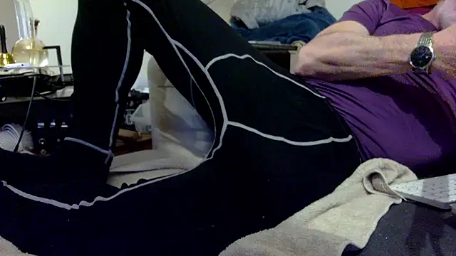 Snapshot of mike30nbg chatting on 2, 4, 2026 mike30nbg online show from 2, 4, 2026