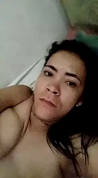 Snapshot of Dounia_nagi chatting on 5, 1, 2025 Dounia nagi online show from 5, 1, 2025