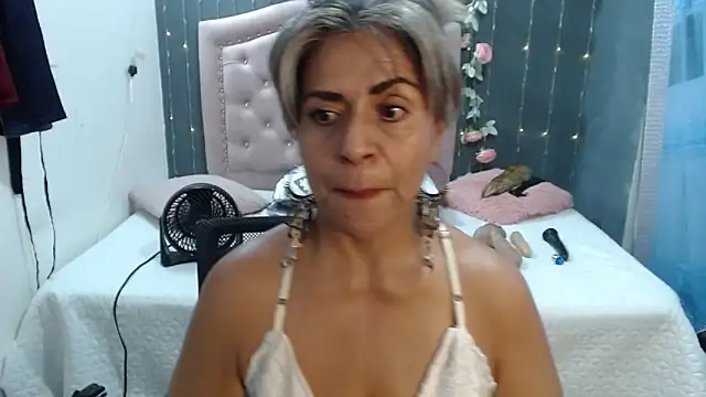 Snapshot of lalisha_96 chatting on 15, 2, 2025 lalisha 96 online show from 15, 2, 2025