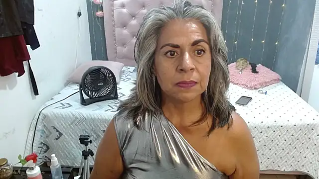 Snapshot of lalisha_96 chatting on 16, 10, 2025 lalisha 96 online show from 16, 10, 2025
