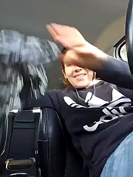 Snapshot of Lina_lou4 chatting on 5, 1, 2025 Lina lou4 online show from 5, 1, 2025