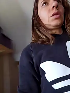 Snapshot of Lina_lou4 chatting on 12, 1, 2025 Lina lou4 online show from 12, 1, 2025