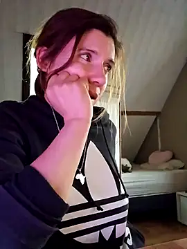 Snapshot of Lina_lou4 chatting on 19, 1, 2025 Lina lou4 online show from 19, 1, 2025