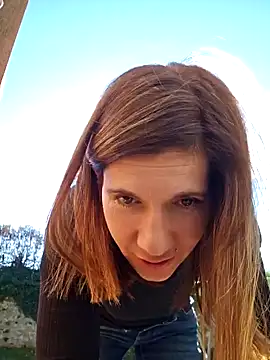 Snapshot of Lina_lou4 chatting on 4, 2, 2025 Lina lou4 online show from 4, 2, 2025