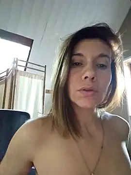 Snapshot of Lina_lou4 chatting on 4, 2, 2025 Lina lou4 online show from 4, 2, 2025