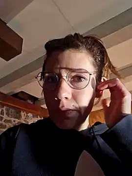 Snapshot of Lina_lou4 chatting on 16, 2, 2025 Lina lou4 online show from 16, 2, 2025