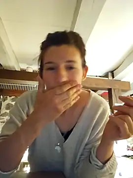 Snapshot of Lina_lou4 chatting on 4, 3, 2025 Lina lou4 online show from 4, 3, 2025