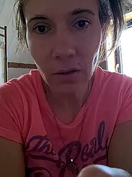 Snapshot of Lina_lou4 chatting on 5, 3, 2025 Lina lou4 online show from 5, 3, 2025