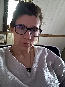 Snapshot of Lina_lou4 chatting on 9, 3, 2025 Lina lou4 online show from 9, 3, 2025