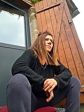 Snapshot of Lina_lou4 chatting on 24, 10, 2025 Lina lou4 online show from 24, 10, 2025