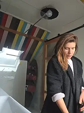 Snapshot of Lina_lou4 chatting on 19, 11, 2025 Lina lou4 online show from 19, 11, 2025