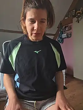 Snapshot of Lina_lou4 chatting on 24, 11, 2025 Lina lou4 online show from 24, 11, 2025