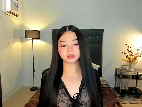 Snapshot of Kendralicious chatting on 25, 5, 2026 Kendralicious online show from 25, 5, 2026