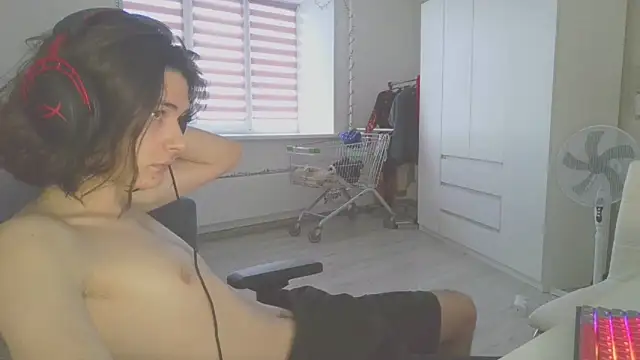 CandyChell online show from 2, 12, 2024