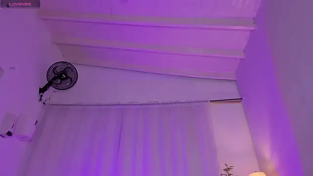 Snapshot of swt_kahia chatting on 6, 1, 2025 swt kahia online show from 6, 1, 2025