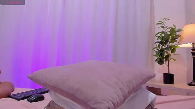 Snapshot of swt_kahia chatting on 21, 1, 2025 swt kahia online show from 21, 1, 2025