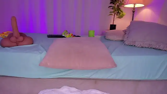 Snapshot of swt_kahia chatting on 6, 3, 2025 swt kahia online show from 6, 3, 2025