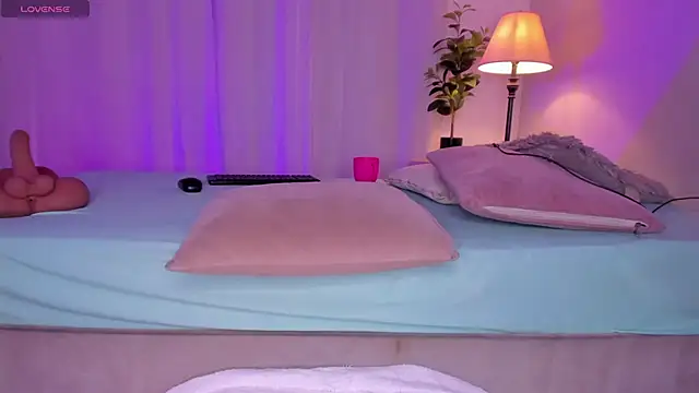 Snapshot of swt_kahia chatting on 18, 3, 2025 swt kahia online show from 18, 3, 2025