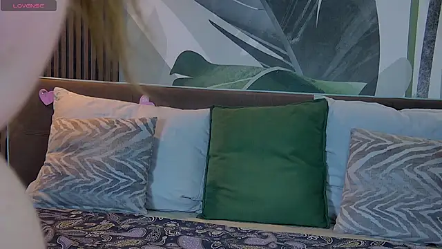 RubyValen online show from 12, 3, 2025