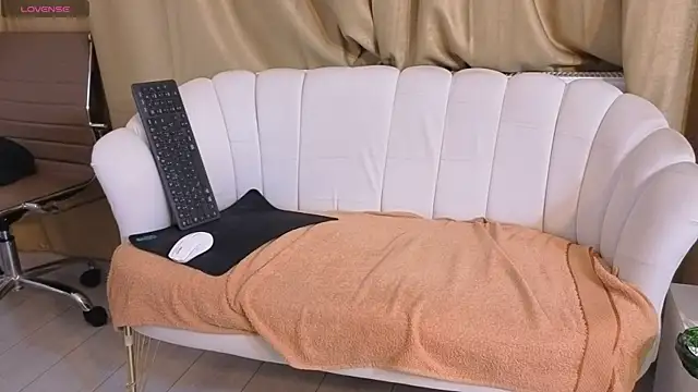 Snapshot of TheTopAlex chatting on 22, 10, 2025 TheTopAlex online show from 22, 10, 2025