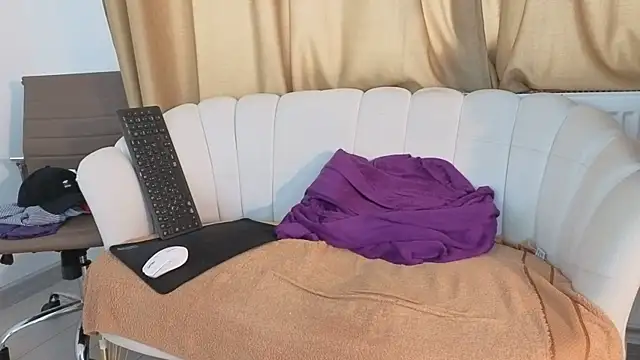 Snapshot of TheTopAlex chatting on 5, 11, 2025 TheTopAlex online show from 5, 11, 2025